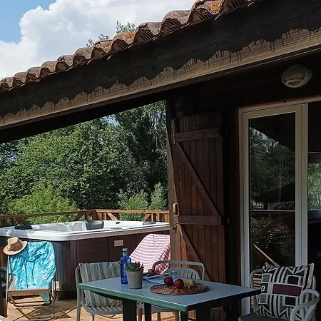 Campingplatz Avec Terrasse - 4 Pers. - Api-1-52-2735