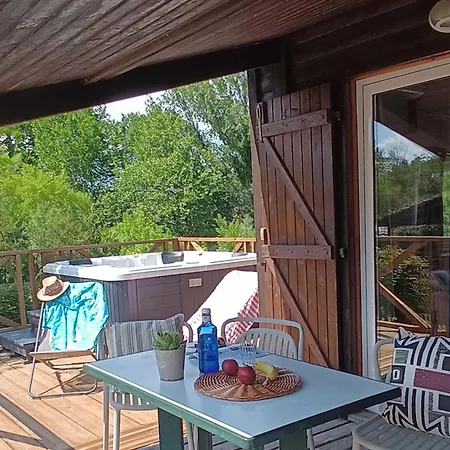 Campingplatz Avec Terrasse - 4 Pers. - Api-1-52-2735