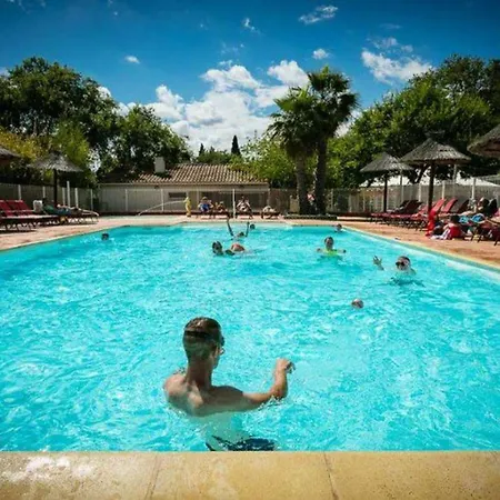 Campingplatz Avec Terrasse - 4 Pers. - Api-1-52-2735