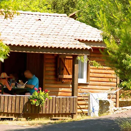 Avec Terrasse - 4 Pers. - Api-1-52-2735 Campingplatz *